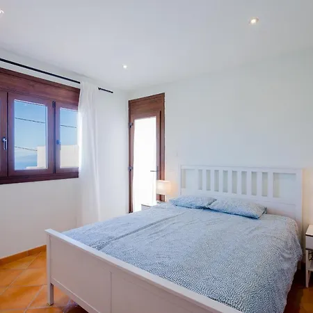 Βίλα With Heated Private Pool And Exotic Garden *